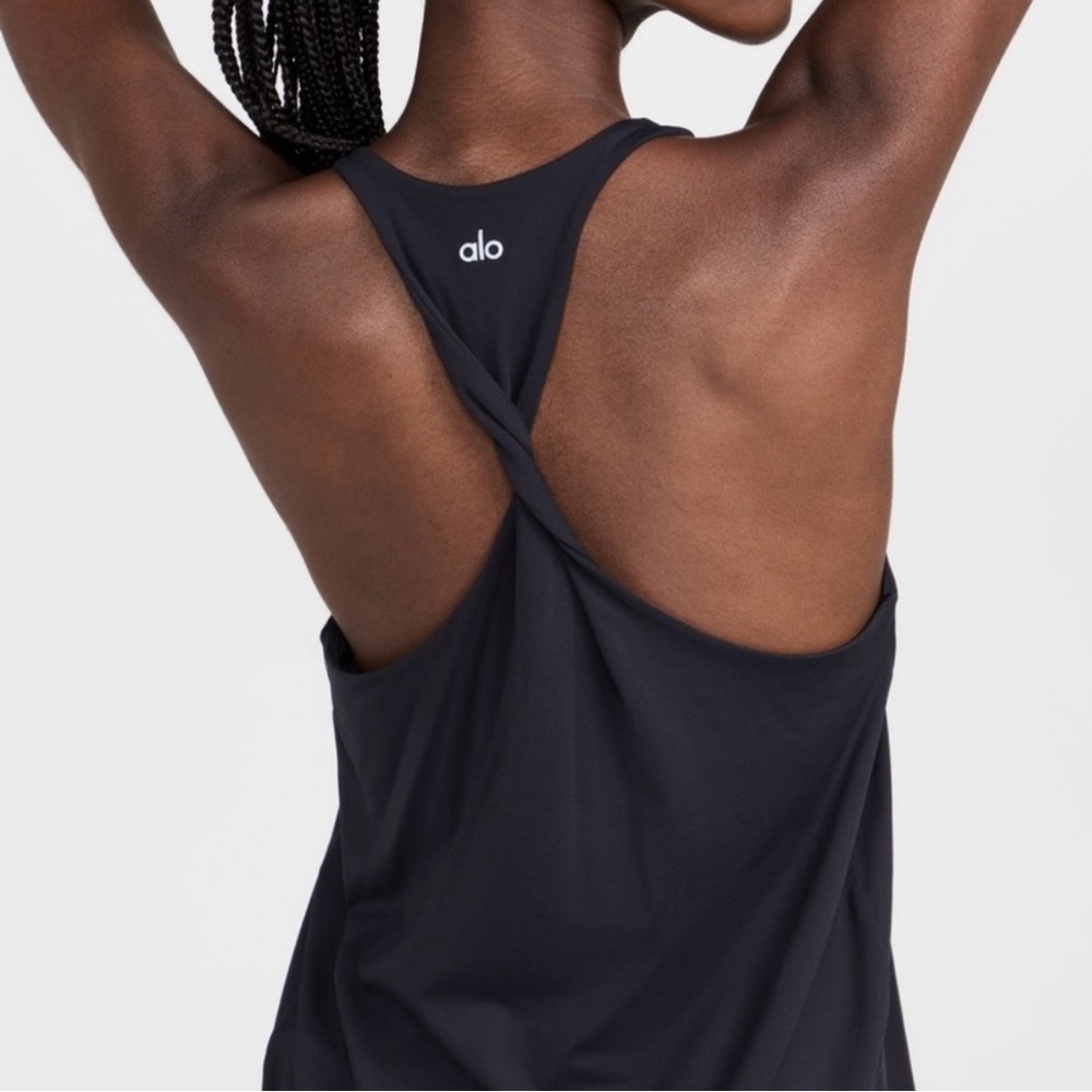 Alo Yoga black twisted racer back tank